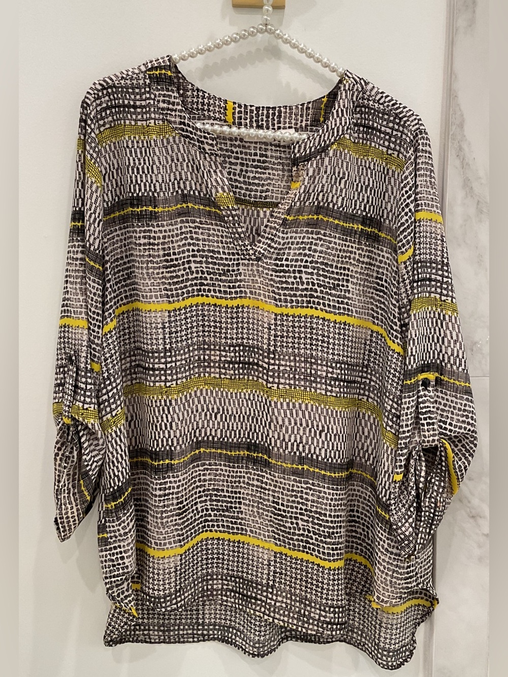 🔴Pleated Patterned V-Neck Women's Top in Yellow and Black🔴